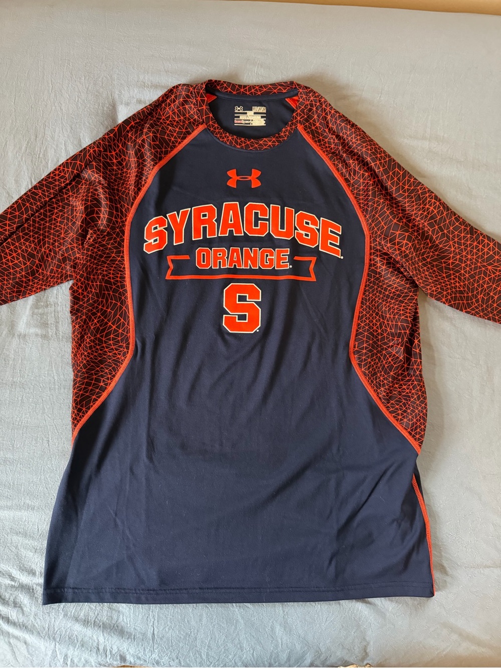 Under Armour Men’s HeatGear Syracuse Orange Long Sleeve Performance Top